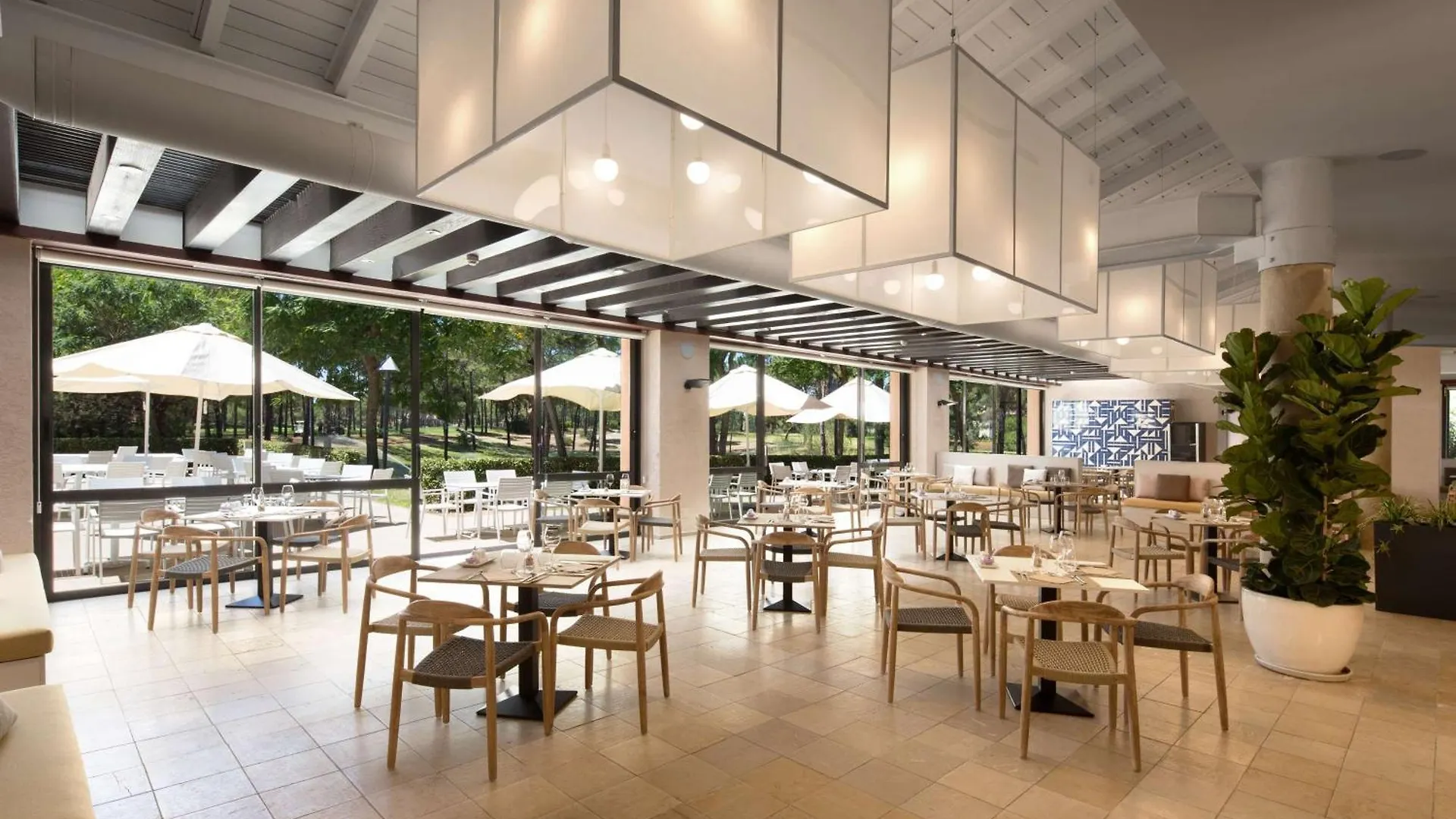 Doubletree By Hilton Islantilla Beach Golf Resort 4*,  Spanien